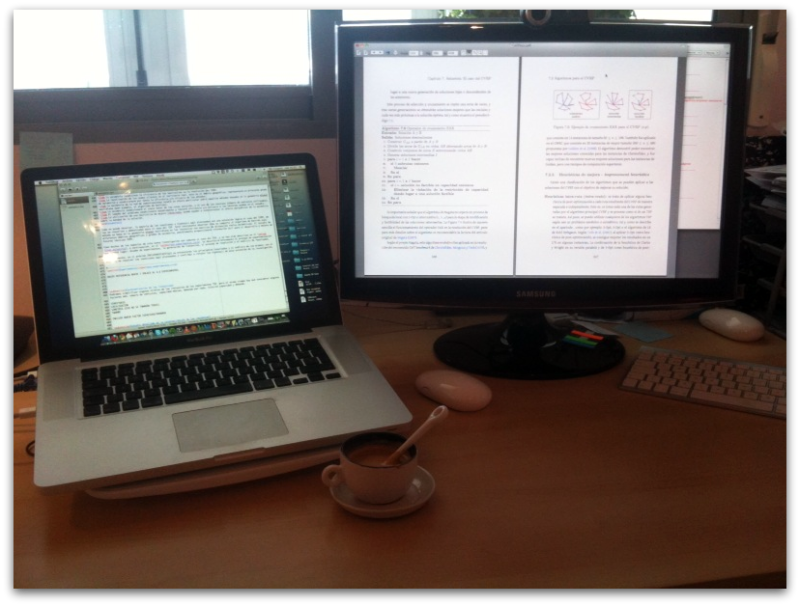 Tesis, Macs y café