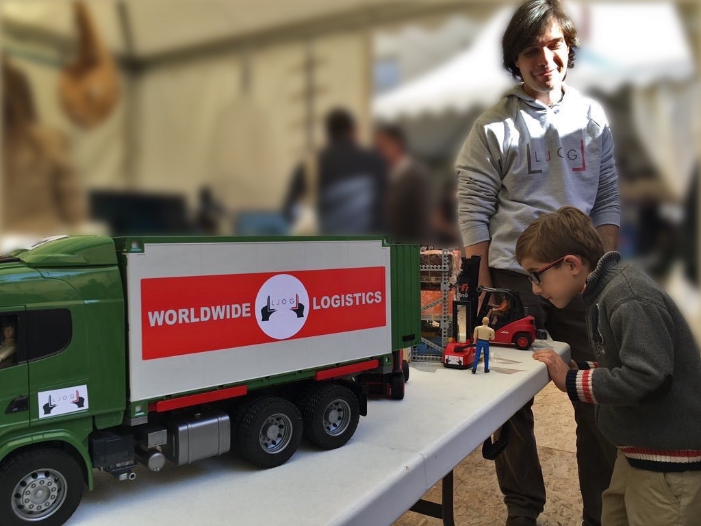 LLOG - unas miradas que lo dicen todo