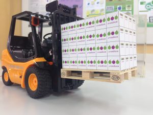 maquetas de unidades de carga y carretilla elevadora a escala 1/10