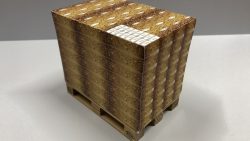 comparativa entre la maqueta a escala 1/10 y la maqueta digital en realidad virtual