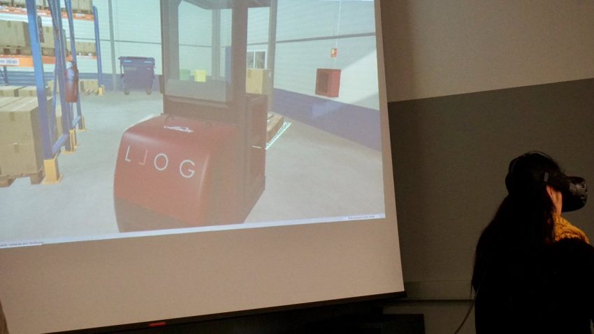 manejando un preparador de pedidos con realidad virtual